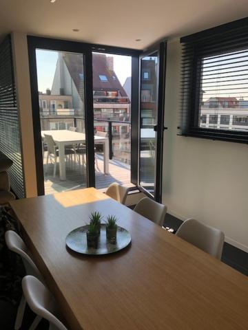 Soetkin Apartment นอคเคอ-เฮสท์ ภายนอก รูปภาพ